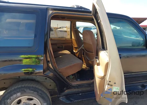 1996 Ford Explorer z USA, uszkodzony, nr VIN 1FMDU35P5TZB46399